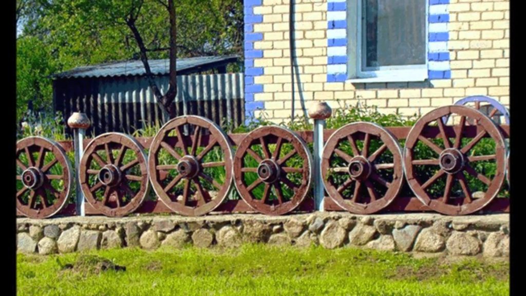 Виды деревянных заборов для палисадника Дизайн забора для палисадника